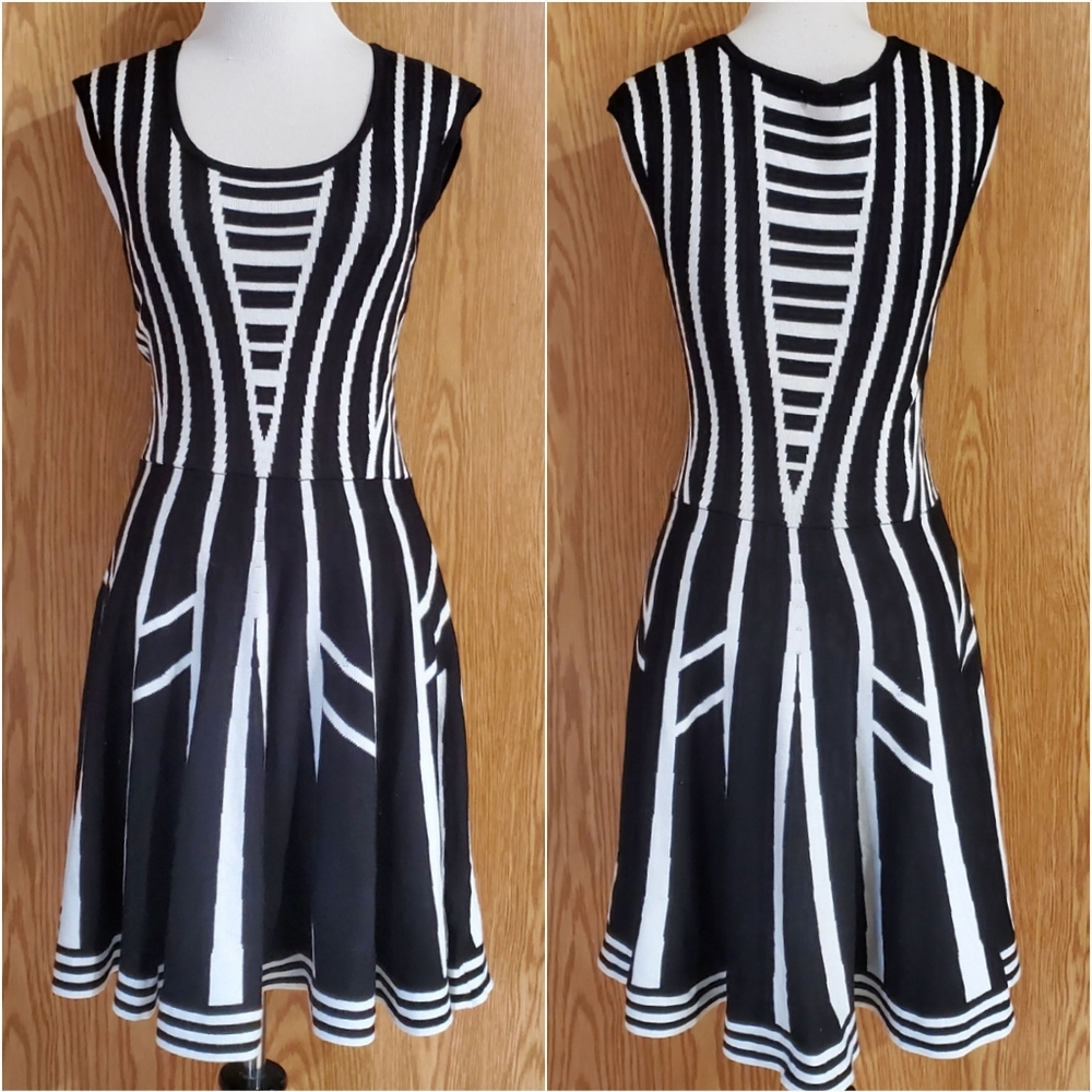 Takara black and white knit sweater fit & flare dress size S rayon/poly